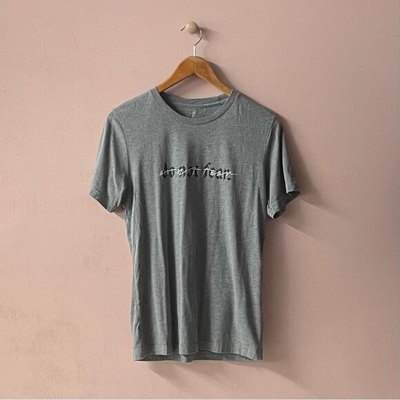 Elevated Faith Gray “Do Not Fear” Tee Size M GUC - Picture 1 of 9